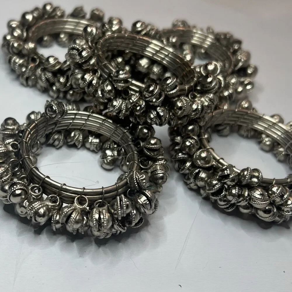 Unbranded vintage set